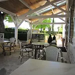 호텔 De La Bouriane