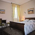 De La Bouriane Hotel 3*