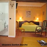 De La Bouriane Hotel