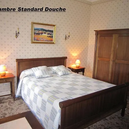 Отель De La Bouriane Гурдон-ан-Керси