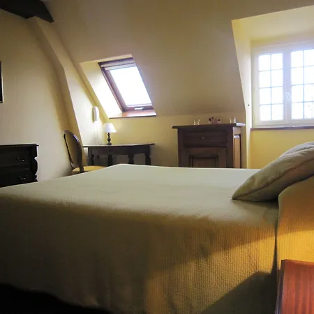 Отель De La Bouriane Гурдон-ан-Керси