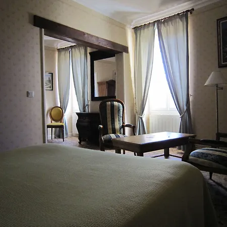 De La Bouriane Отель 3*