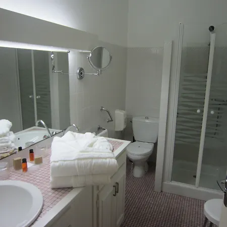 De La Bouriane 3* Гурдон-ан-Керси