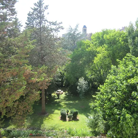 De La Bouriane 3* Гурдон-ан-Керси