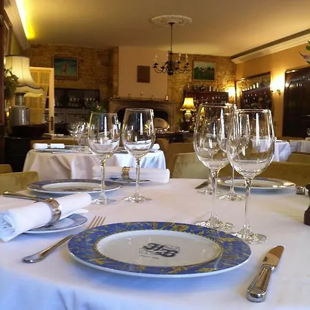 De La Bouriane Hotell
